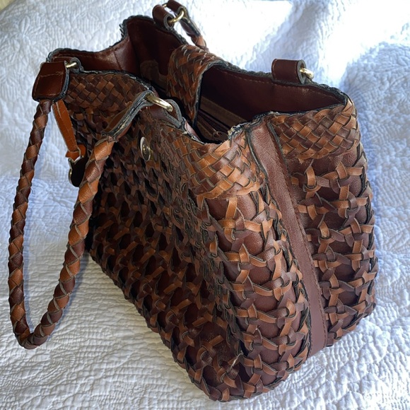 Dooney & Bourke brown leather satchel handbag medium size strappy bag w hang tag - Picture 5 of 9